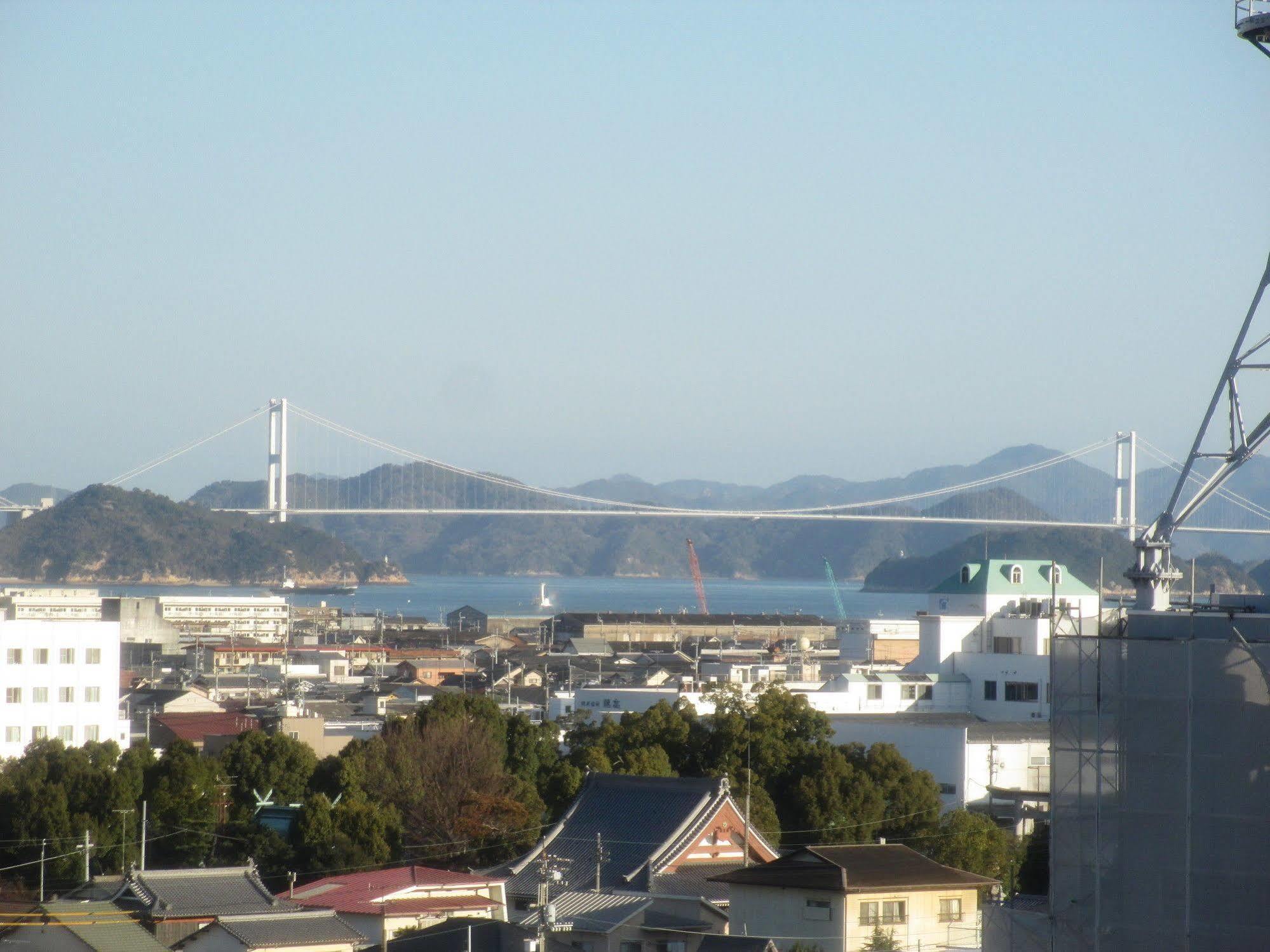 Hotel Crown Hills Imabari Railway Station Exterior foto